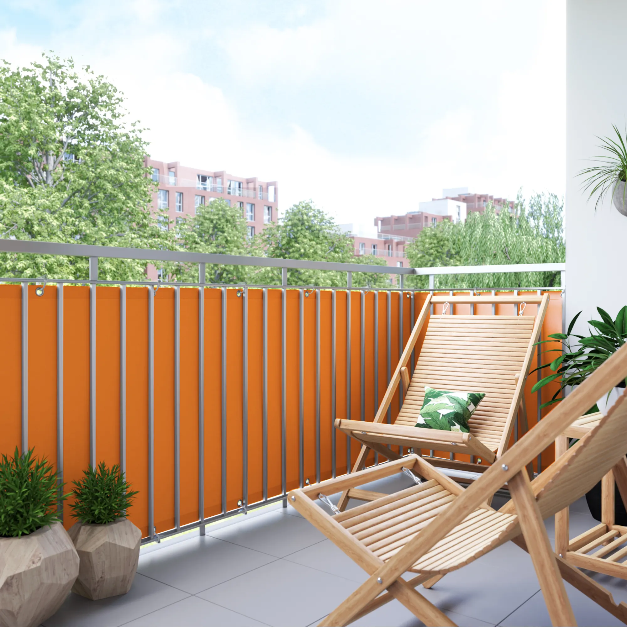 Rivestimento del balcone in poliestere, impermeabile, fissato al parapetto, con lettini e piante