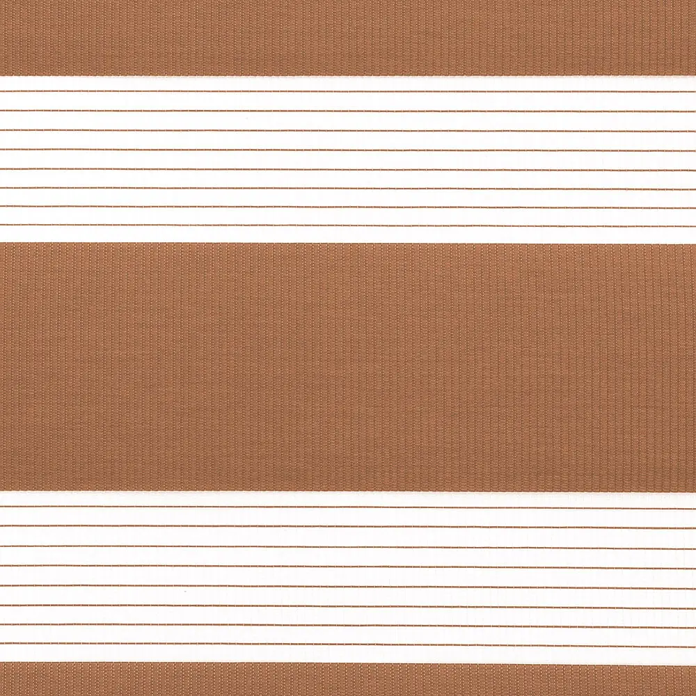 Nahaufnahme des Doppelrollo‑Gewebes in Braun mit transparenten Lichtstreifen