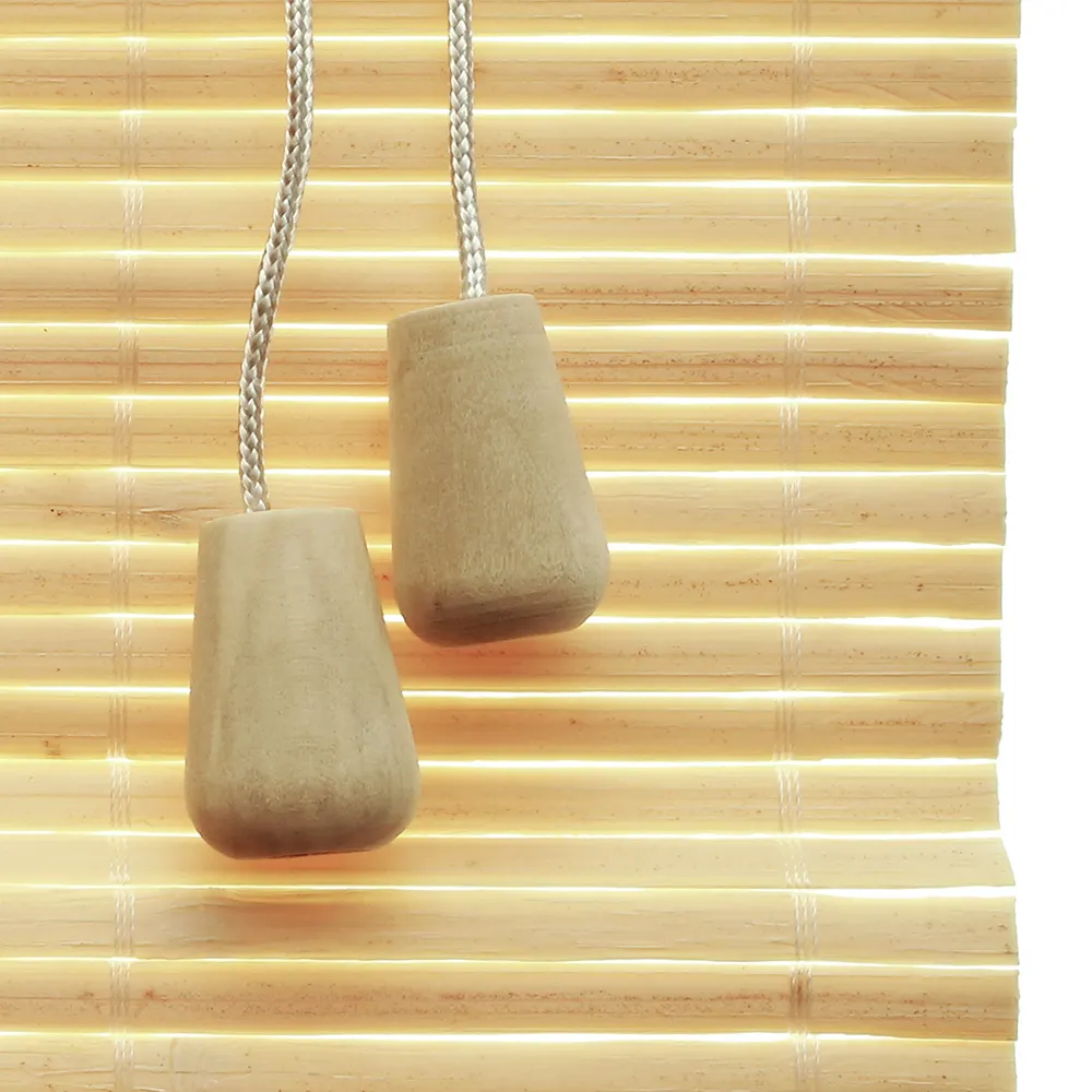 Rullo in bambù con due corde di trazione in legno per regolare la luce e la privacy