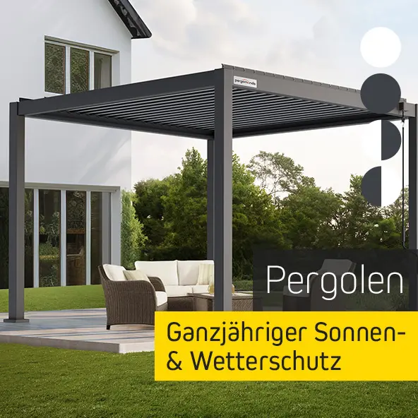 Moderne Pergola im Garten mit Sitzmöbeln, bietet Schutz vor Sonne und Wetter