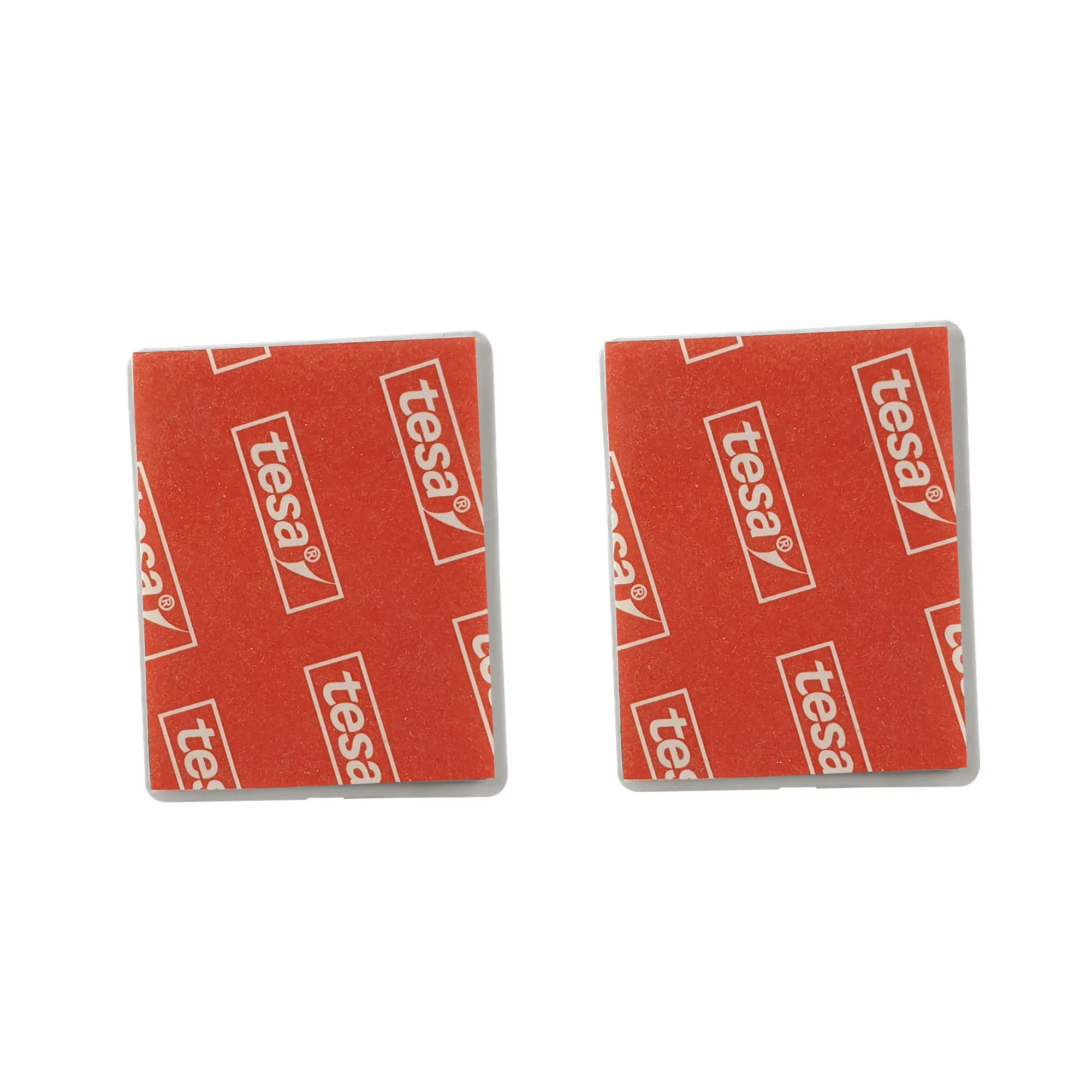Due pad adesivi rettangolari con stampa del marchio