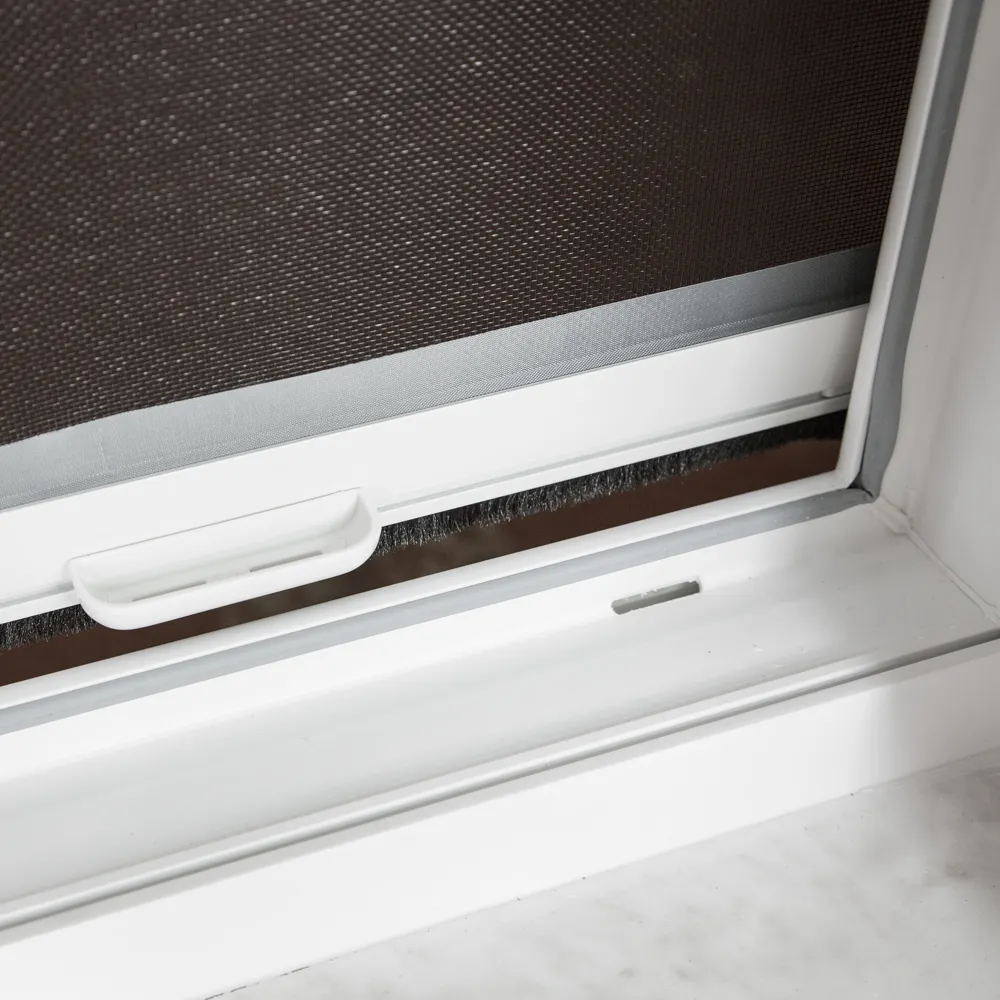 Rullo per finestre 2 in 1 con protezione dagli insetti, maniglia e telaio