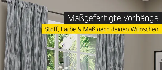 Maßgefertigte Vorhänge vor einem Fenster, individuell anpassbar
