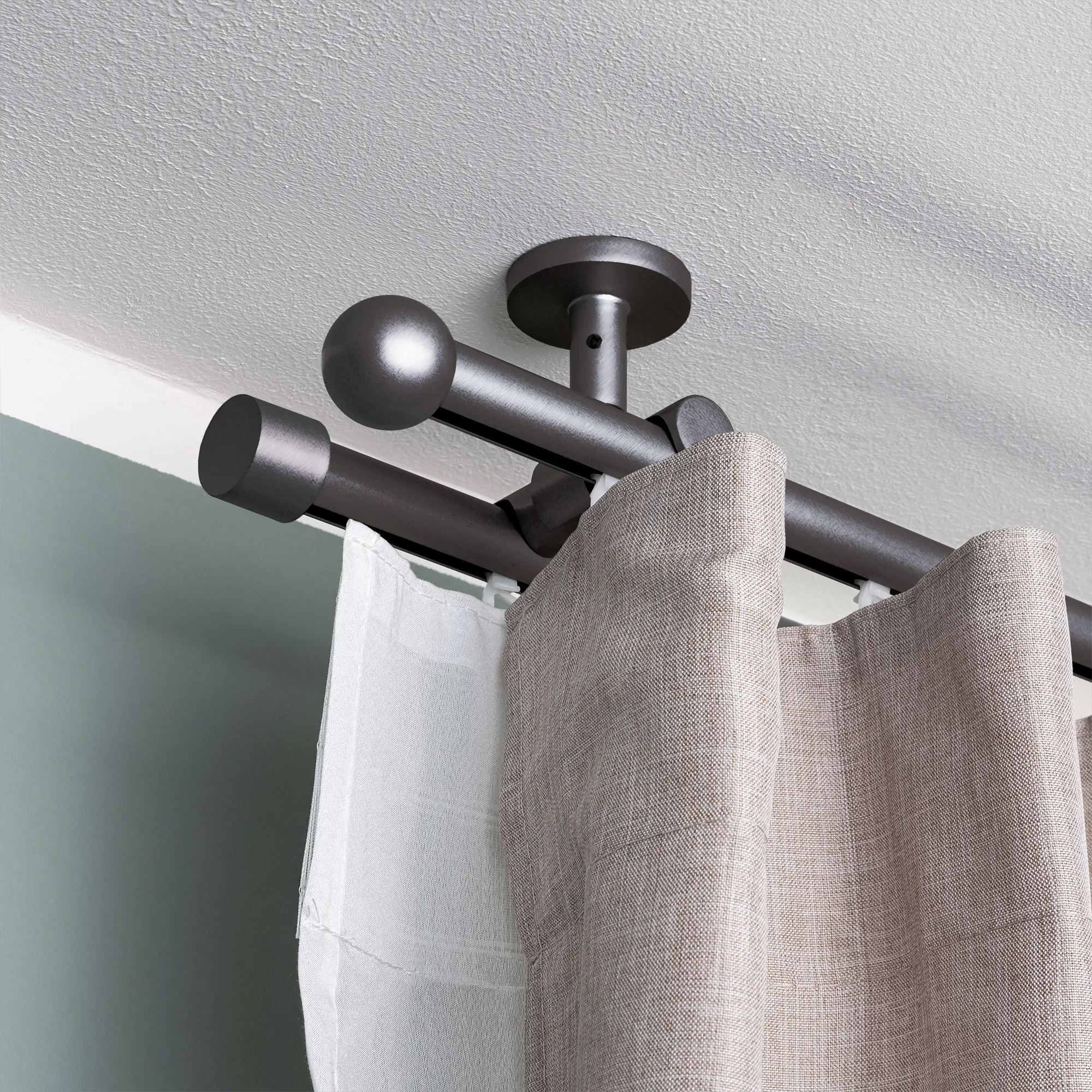 Zestaw karniszy z wewnętrzną szyną | 2 szyny, ⌀ 19 mm, 120 cm, antracytowy + Uchwyt sufitowy, Końcówka w kształcie kuli