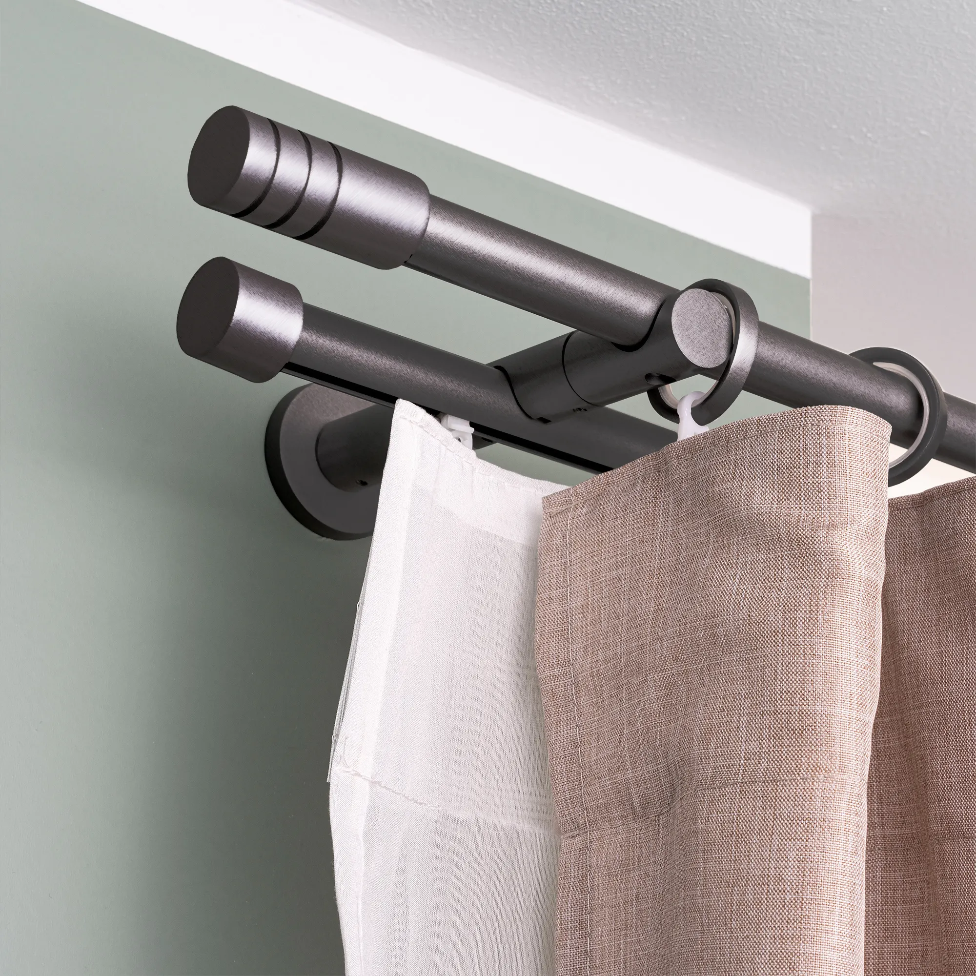 Zestaw karniszy z wewnętrzną szyną | 2 szyny, ⌀ 19 mm, 280 cm, antracytowy + Uchwyt ścienny, Końcówka żłobkowana