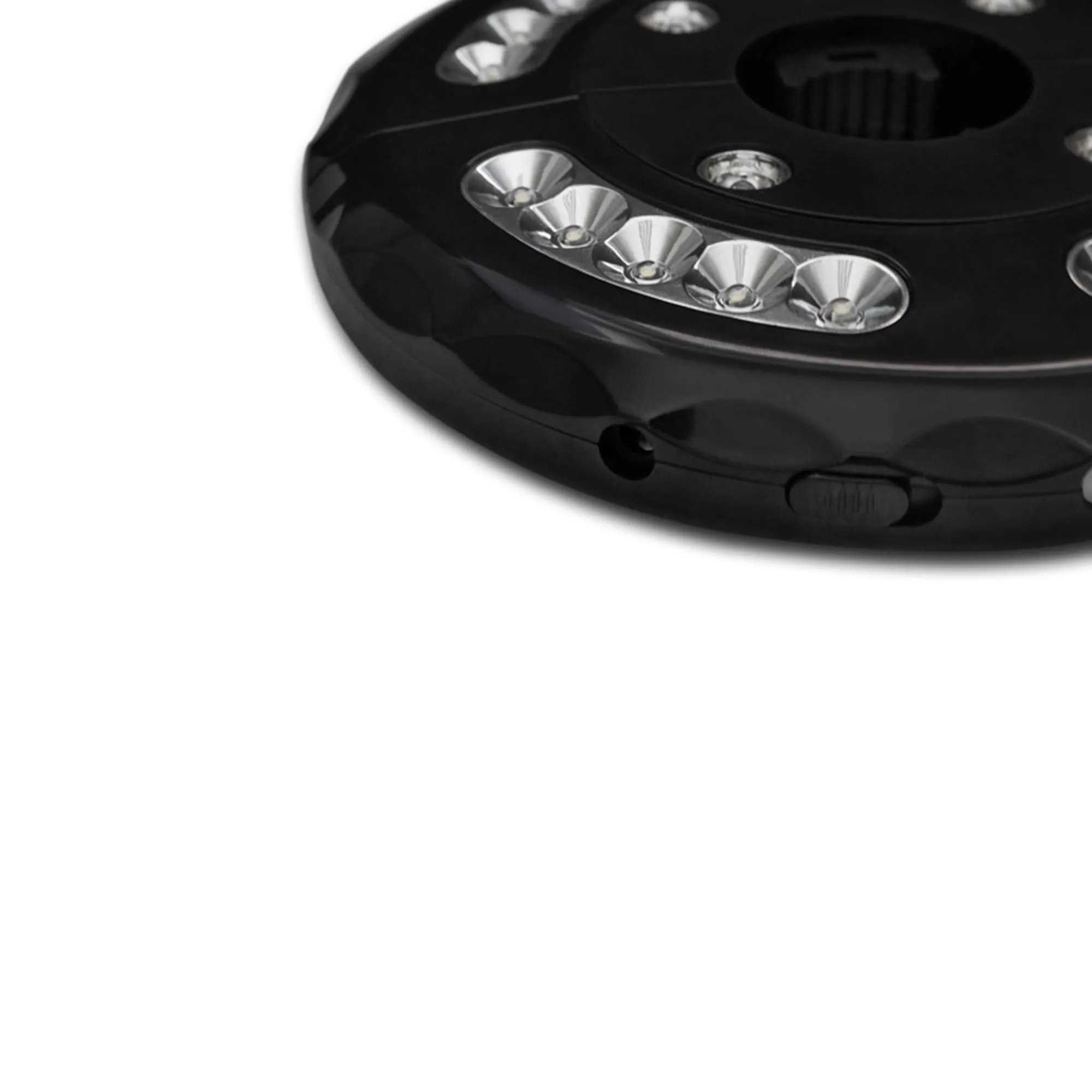 Dispositivo rotondo con più luci integrate e apertura centrale