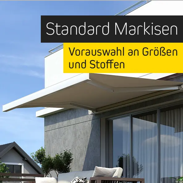 Terrassenmarkise an einem modernen Gebäude, bietet Schatten und Schutz