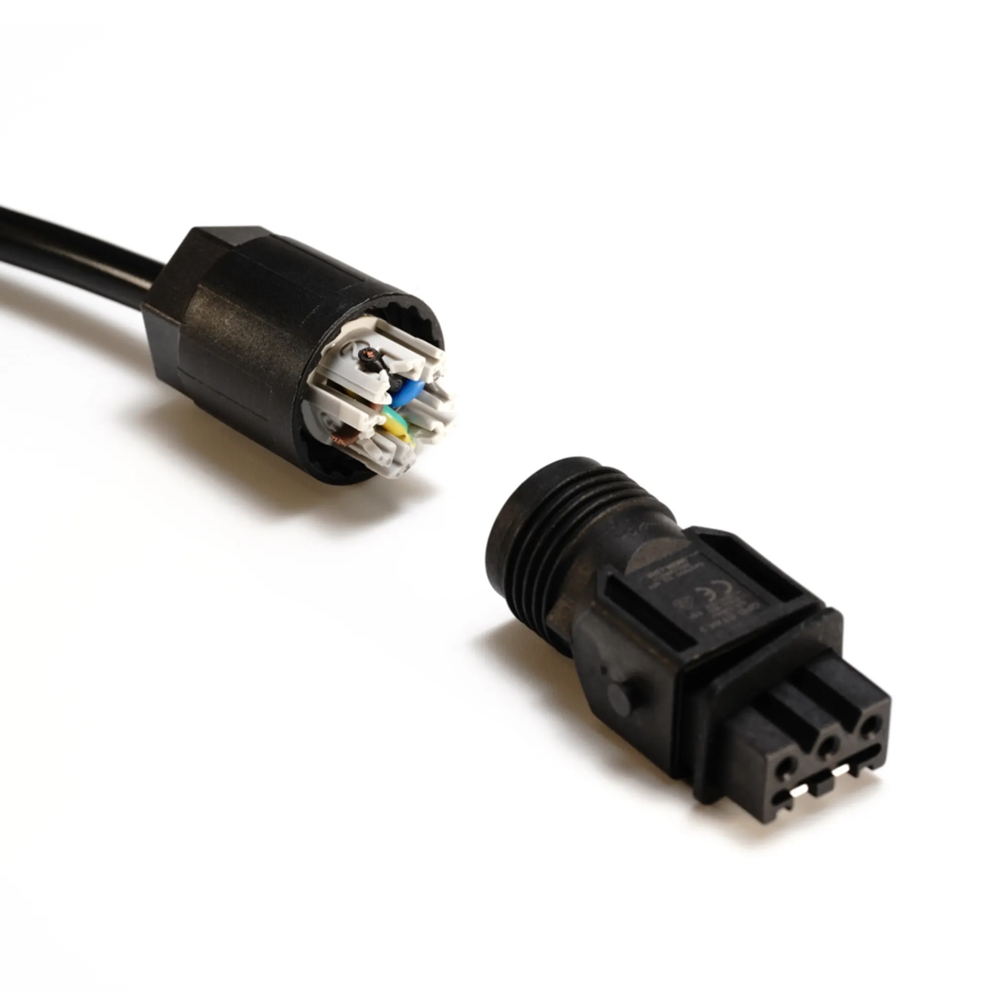 Connettore QPD STAK 3 con accoppiamento aperto per sistemi di connessione elettrica